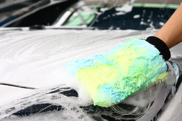 Color-pop Wash Mitt